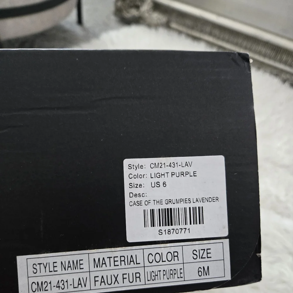 Current Mood Pink Furry Slippers - Picture 5 of 6